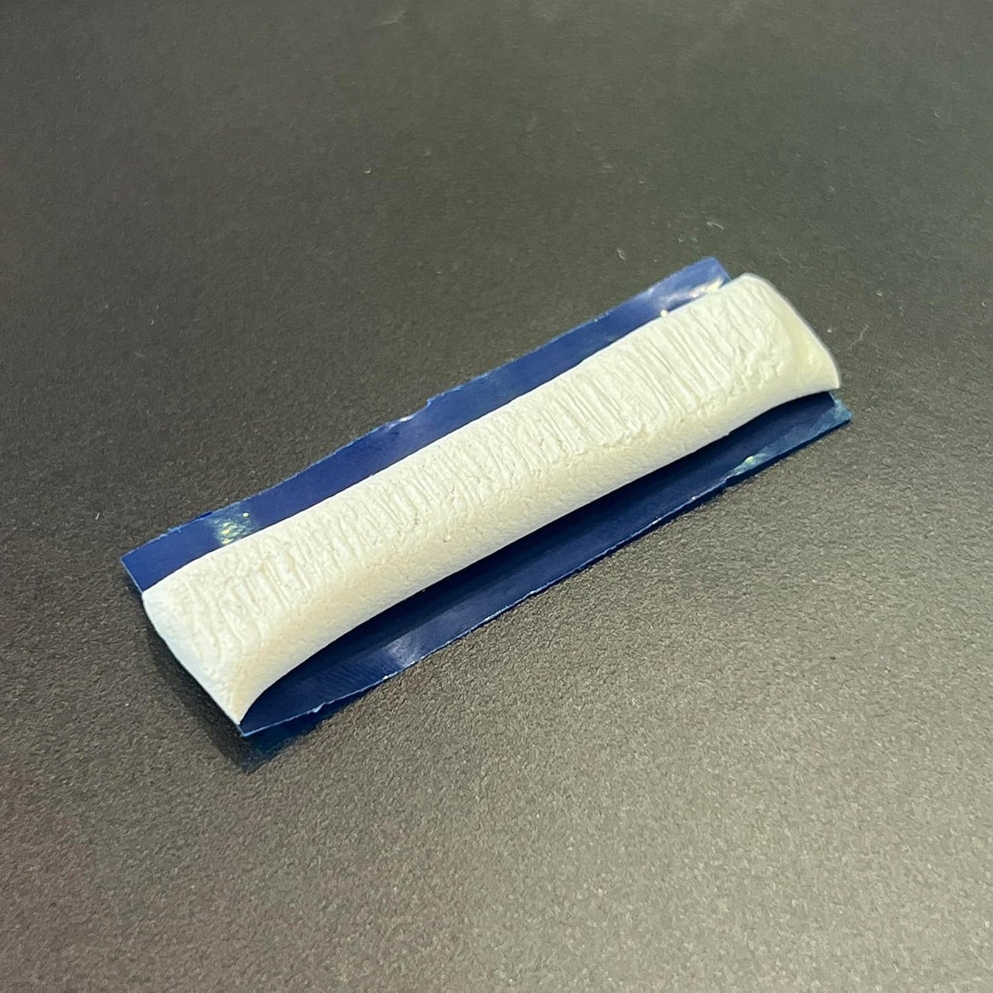ミネラルタック 【3倍量】 210g お徳用 鉱物用 天然石 鉱物用粘土 接着 標本固定用粘土 アクリルベース 210g